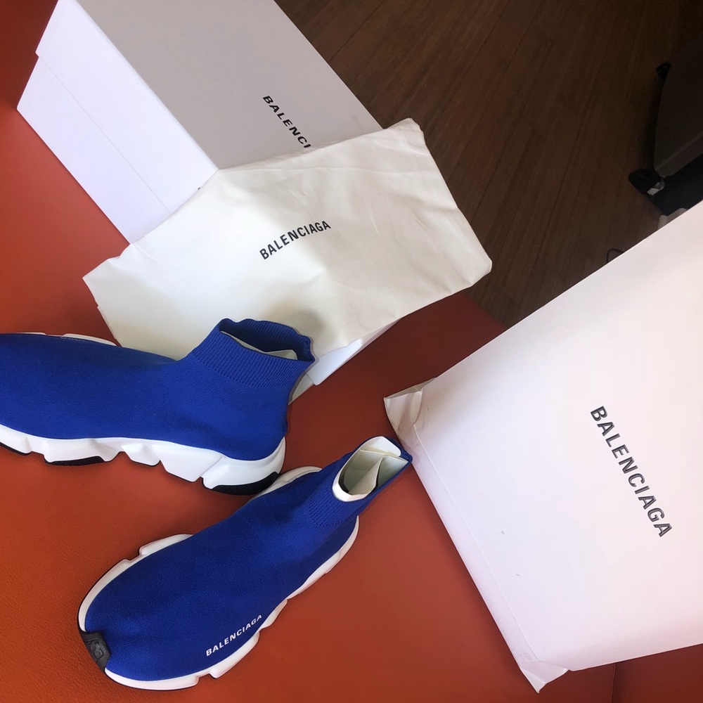 Balenciaga - Picture 2 of 8